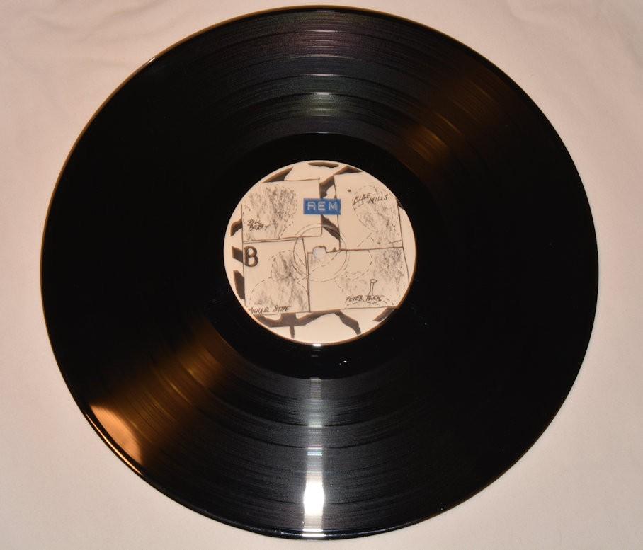 R.E.M. - We Are Having A Heavenly Time