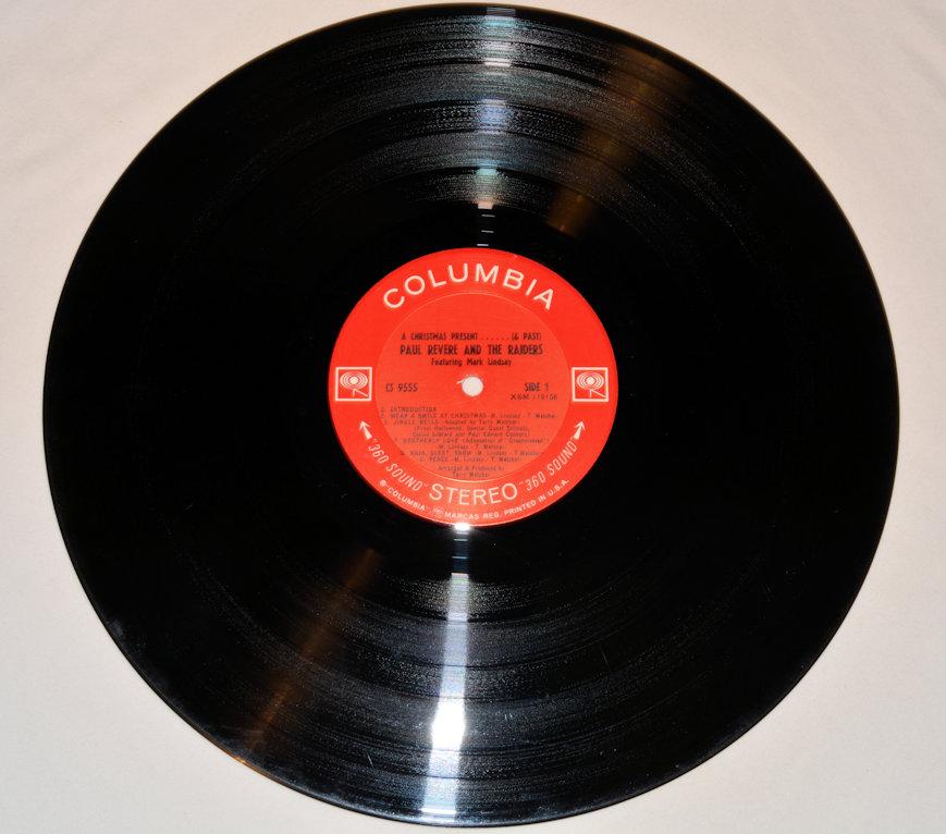 Revere, Paul & Raiders - A Christmas Present...And Past