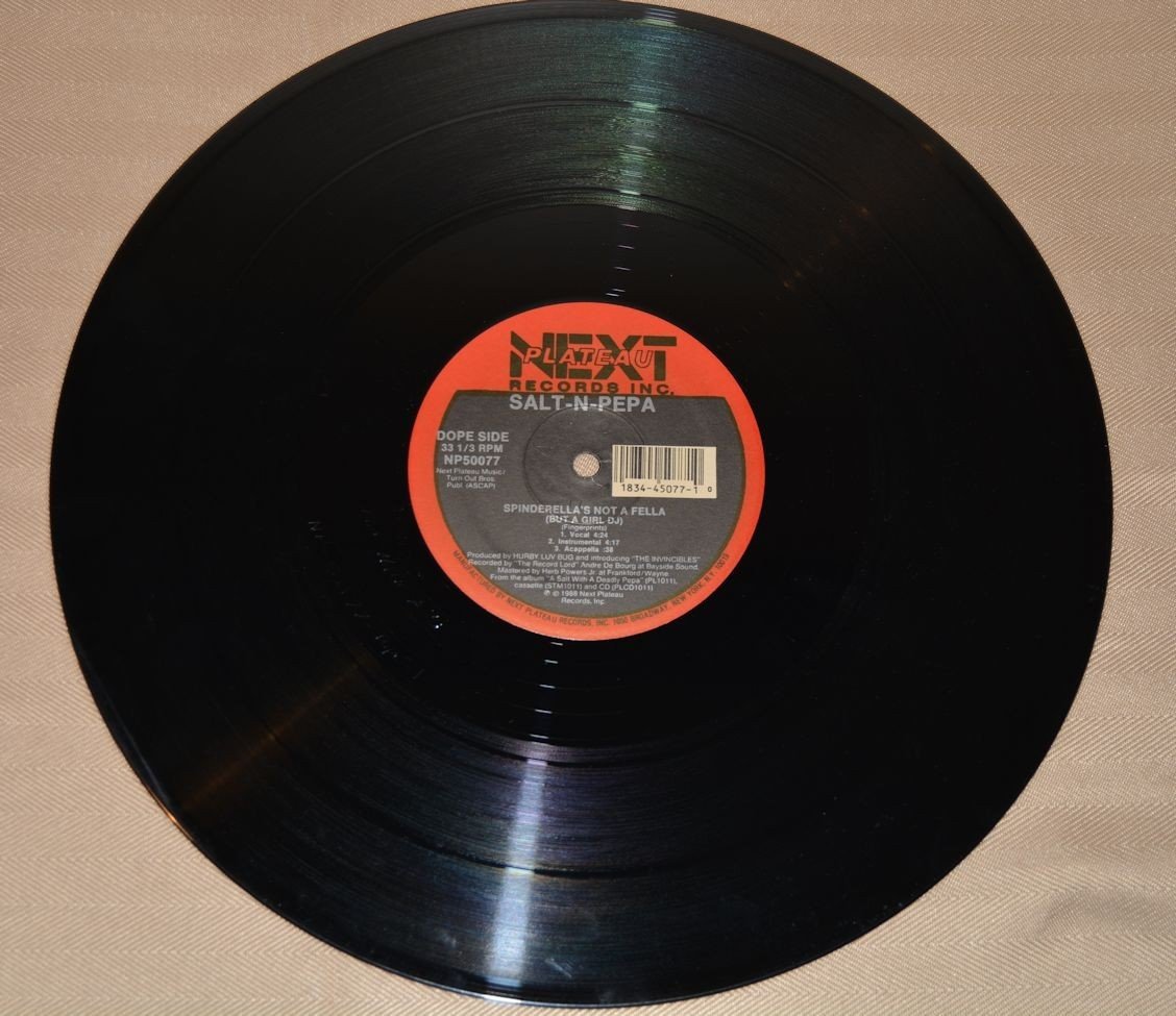 Salt N Pepa - Shake Your Thang