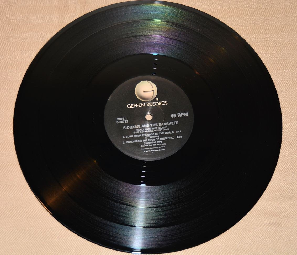 Siouxsie & The Banshees - Song From The Edge Of The World