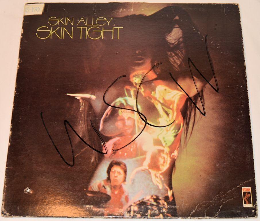 Skin Alley - Skin Tight