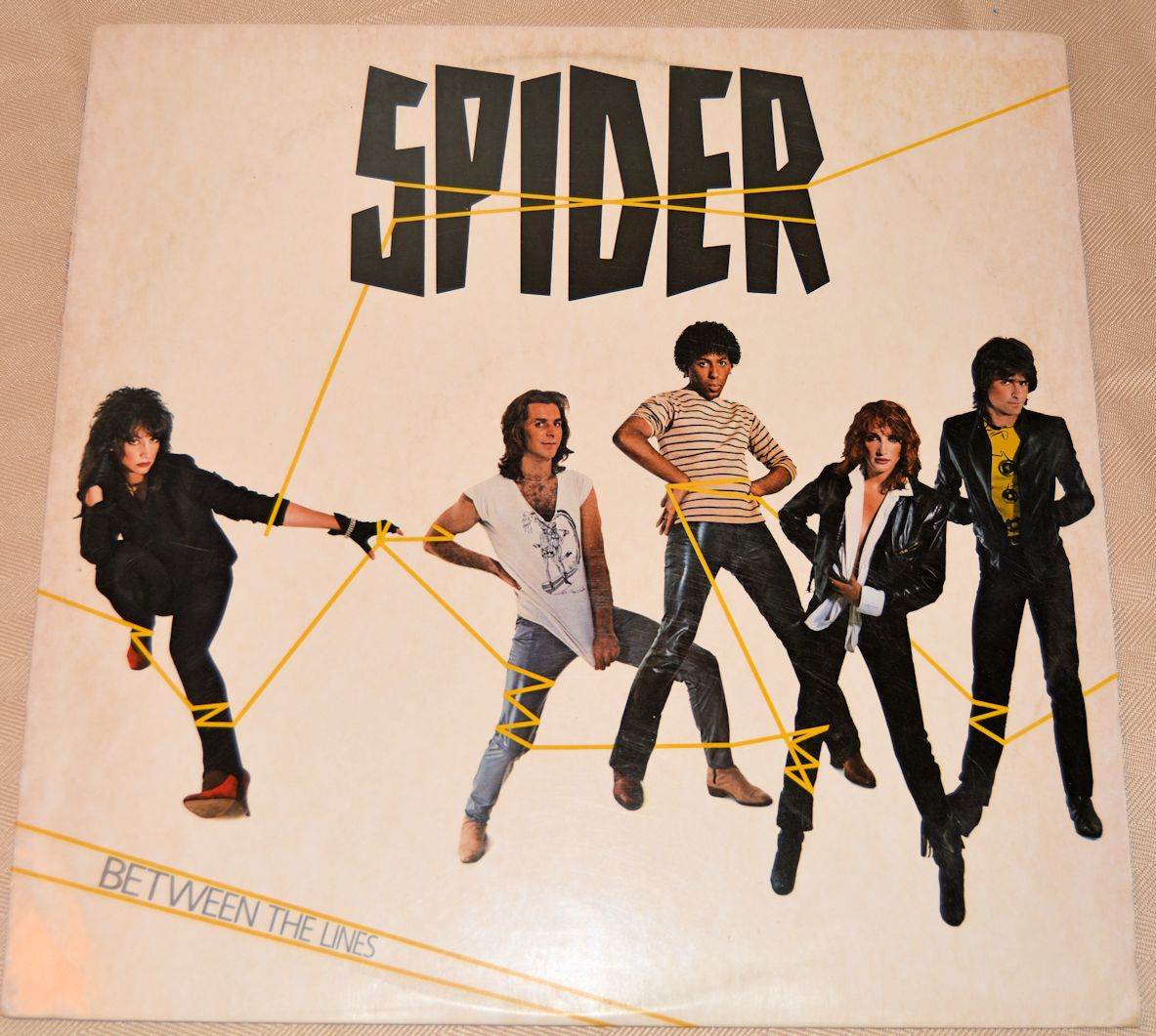 Spider - Between The Lines