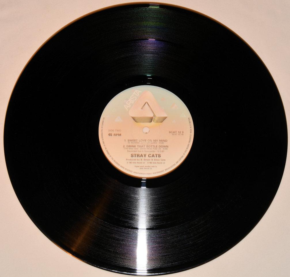 Stray Cats - Stray Cat Strut