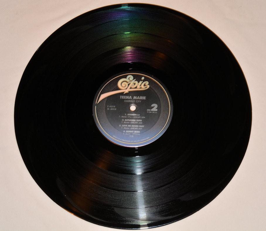 Teena Marie - Emerald City