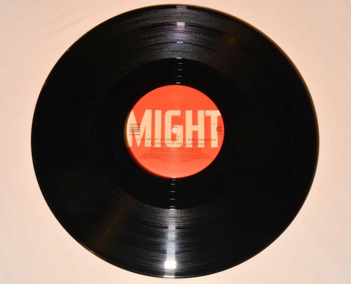 They Might Be Giants - They'll Need A Crane