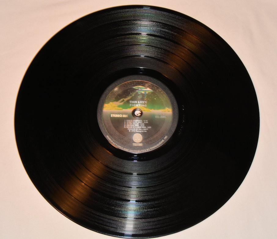 Thin Lizzy - Fighting