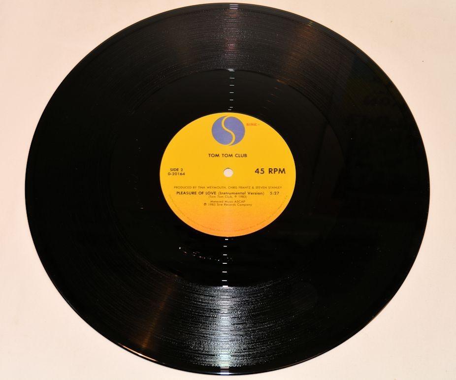 Tom Tom Club - Pleasure Of Love