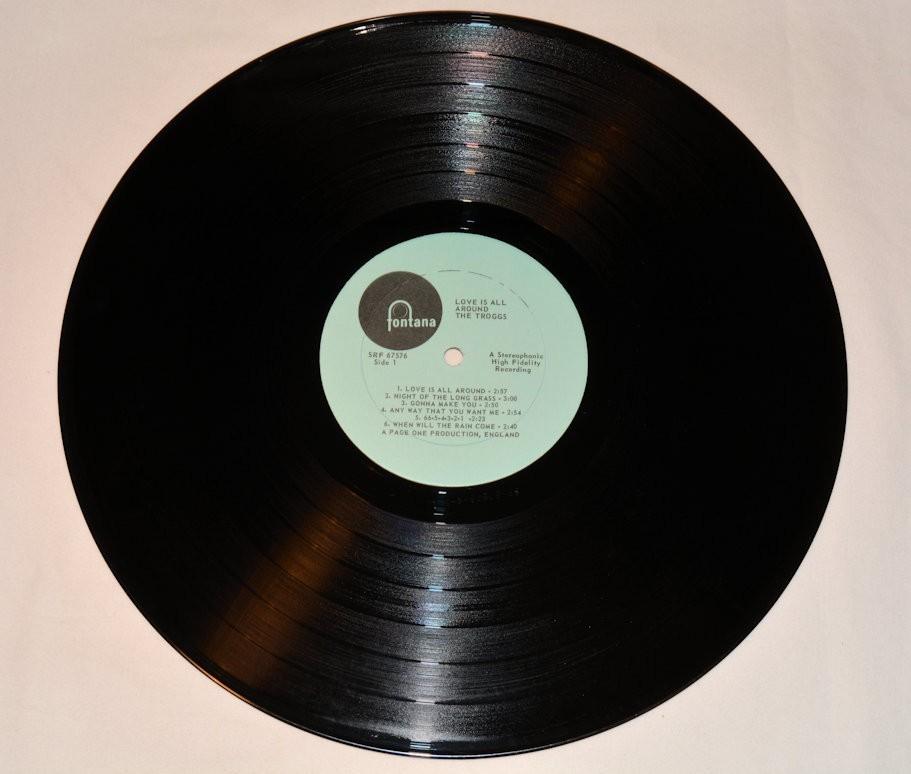 Troggs, The - Love Is All Around