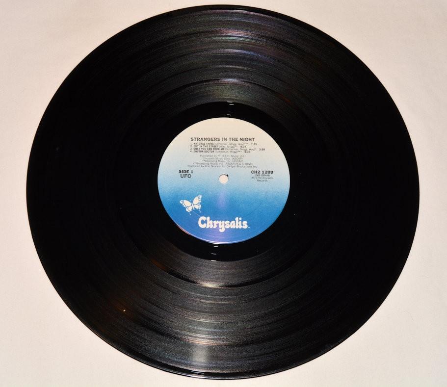 UFO - Strangers In The Night