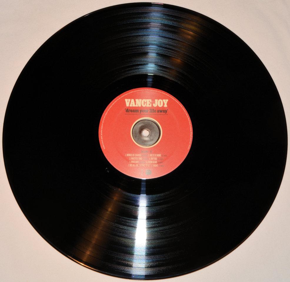 Joy, Vance - Dream Your Life Away