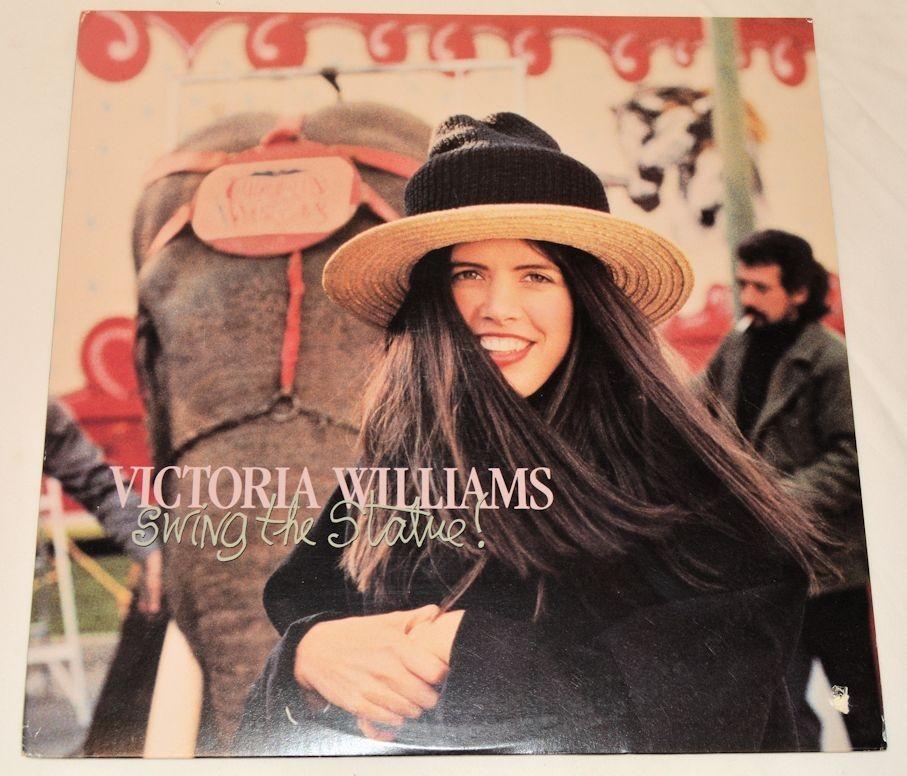 Williams, Victoria - Swing The Statue