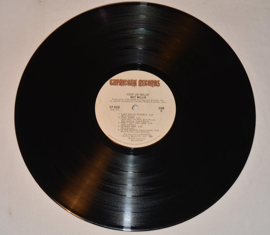 Wet Willie - Keep On Smilin