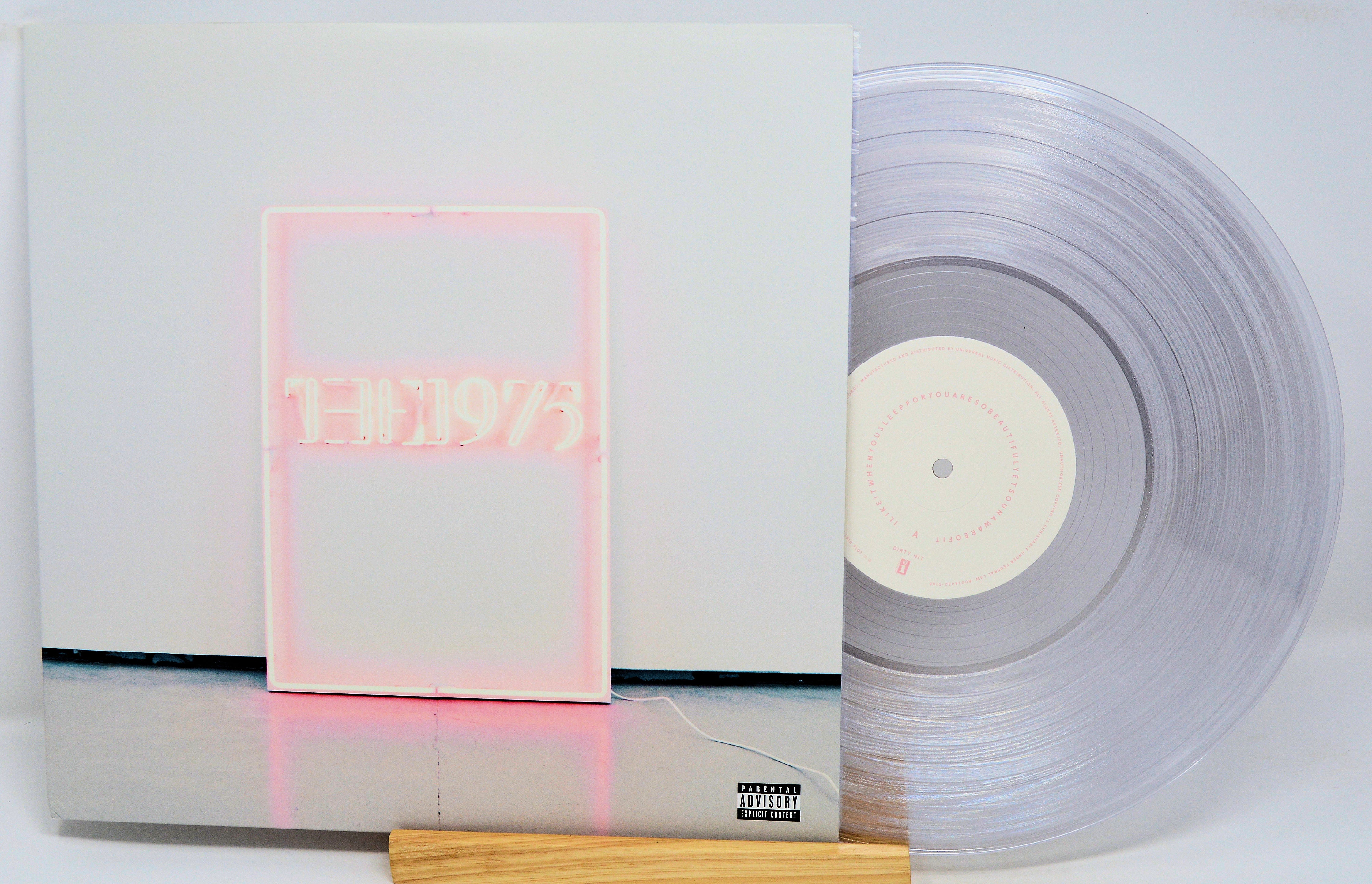 Amazon.com: The 1975: I Like It When You Sleep, For You Are So Beautiful  Yet So Unaware Of It (180g Colored Vinyl) Vinyl LP: CDs & Vinyl