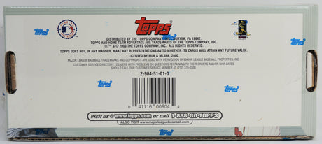 Packaging for 2000 Topps Major League Baseball Cards, showing the brand and series information.