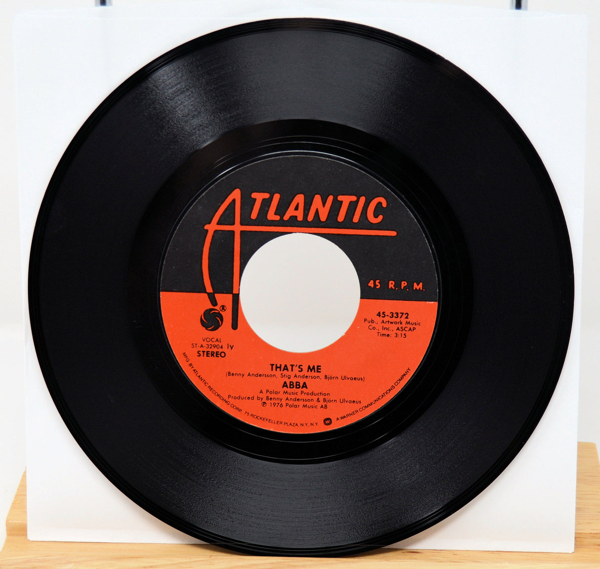 ABBA That's Me 45 RPM Atlantic vinyl record label closeup