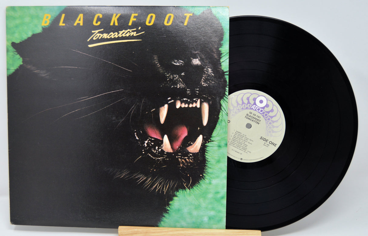 Blackfoot - Tomcattin'