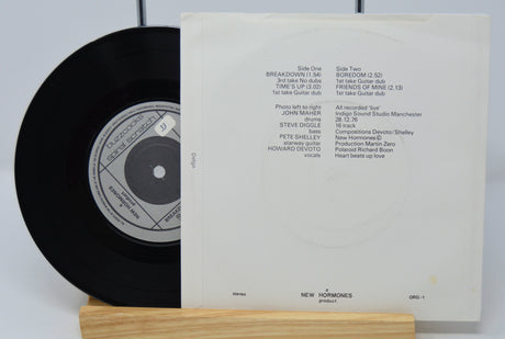 Buzzcocks – Spiral Scratch
