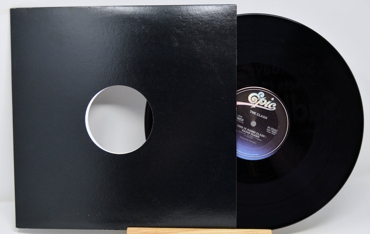 Clash, The - This Is The Radio Clash
