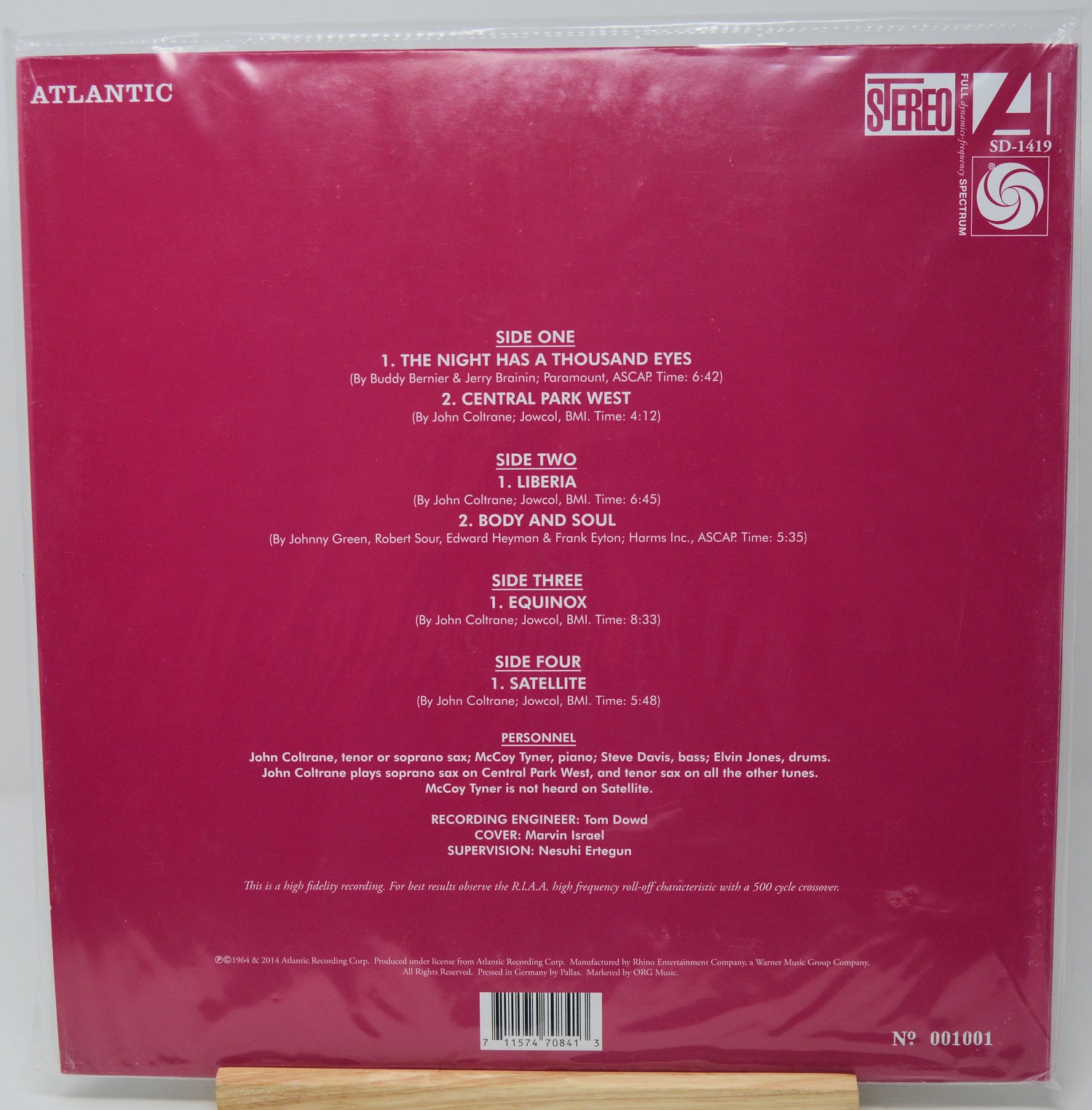 The back cover of a vinyl record sleeve for Atlantic's '2. Body and Soul' CD release, featuring a bright magenta-pink background with white text, a barcode, and the Atlantic Records logo.