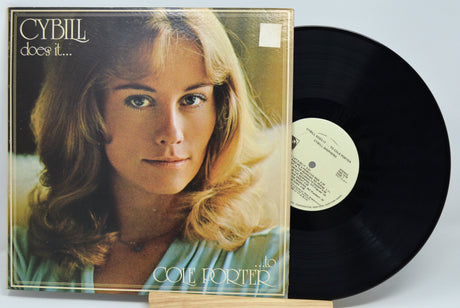 Front cover of Cybill Shepherd 'Does It... To Cole Porter' vinyl album featuring a close-up portrait