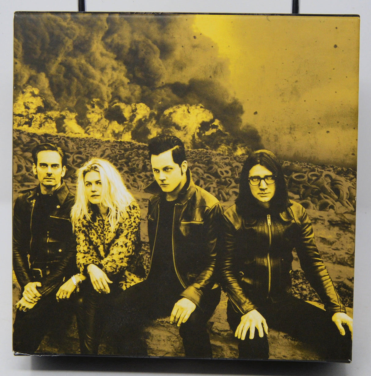 Dead Weather - Live At Mayan