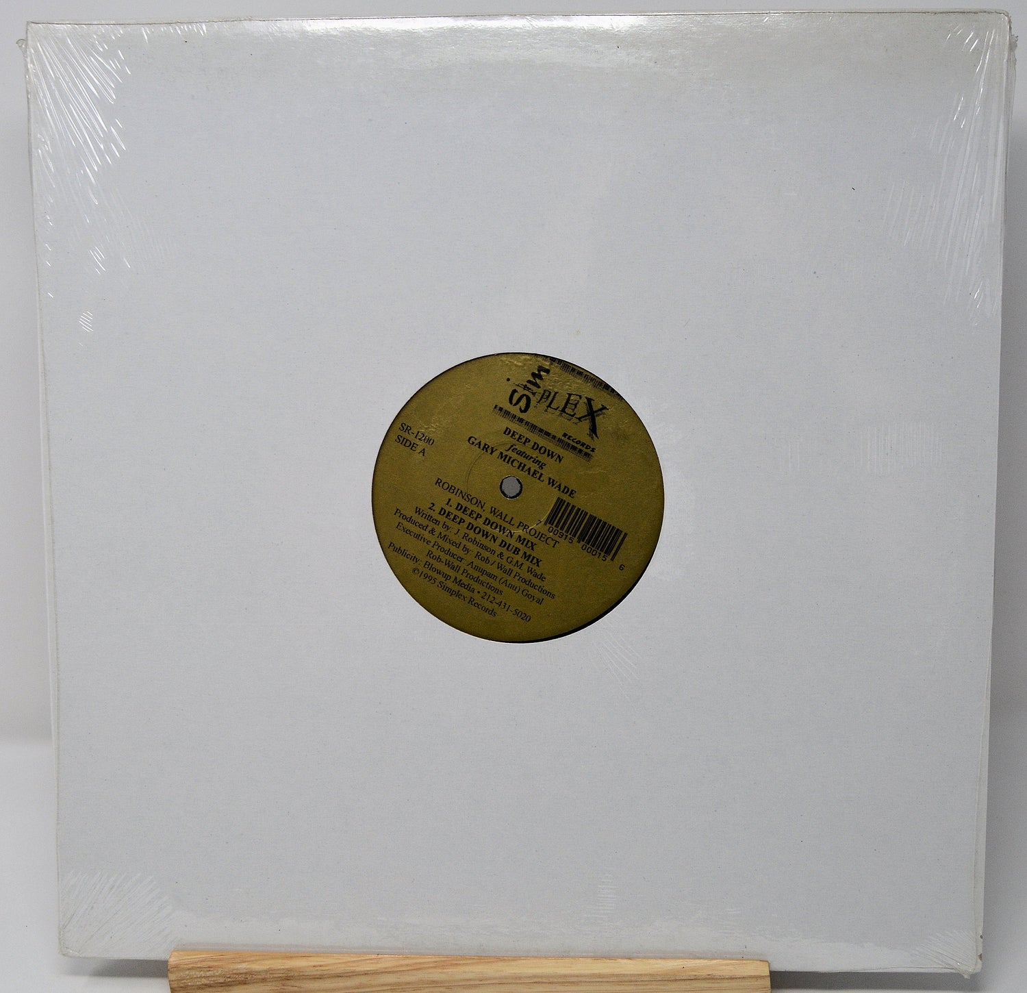 Front cover of Deep Down 12 inch vinyl by Gary Michael Wade in Simplex Records sleeve