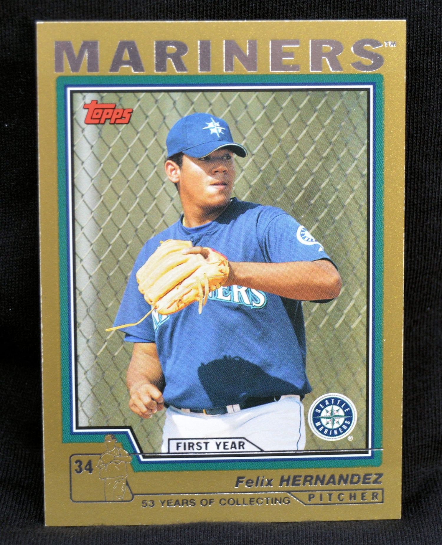 Felix Hernandez 2004 Topps Mariners rookie card with gold border and action photo