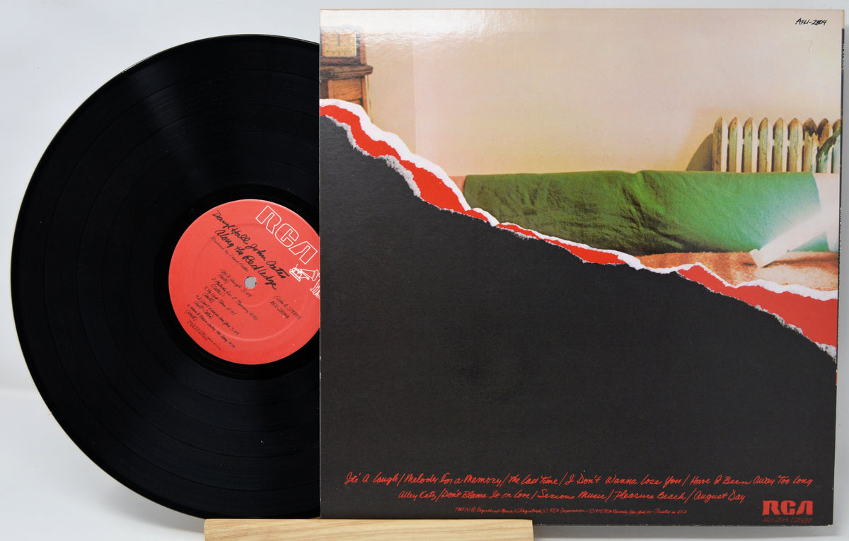 Hall & Oates - Along The Red Ledge