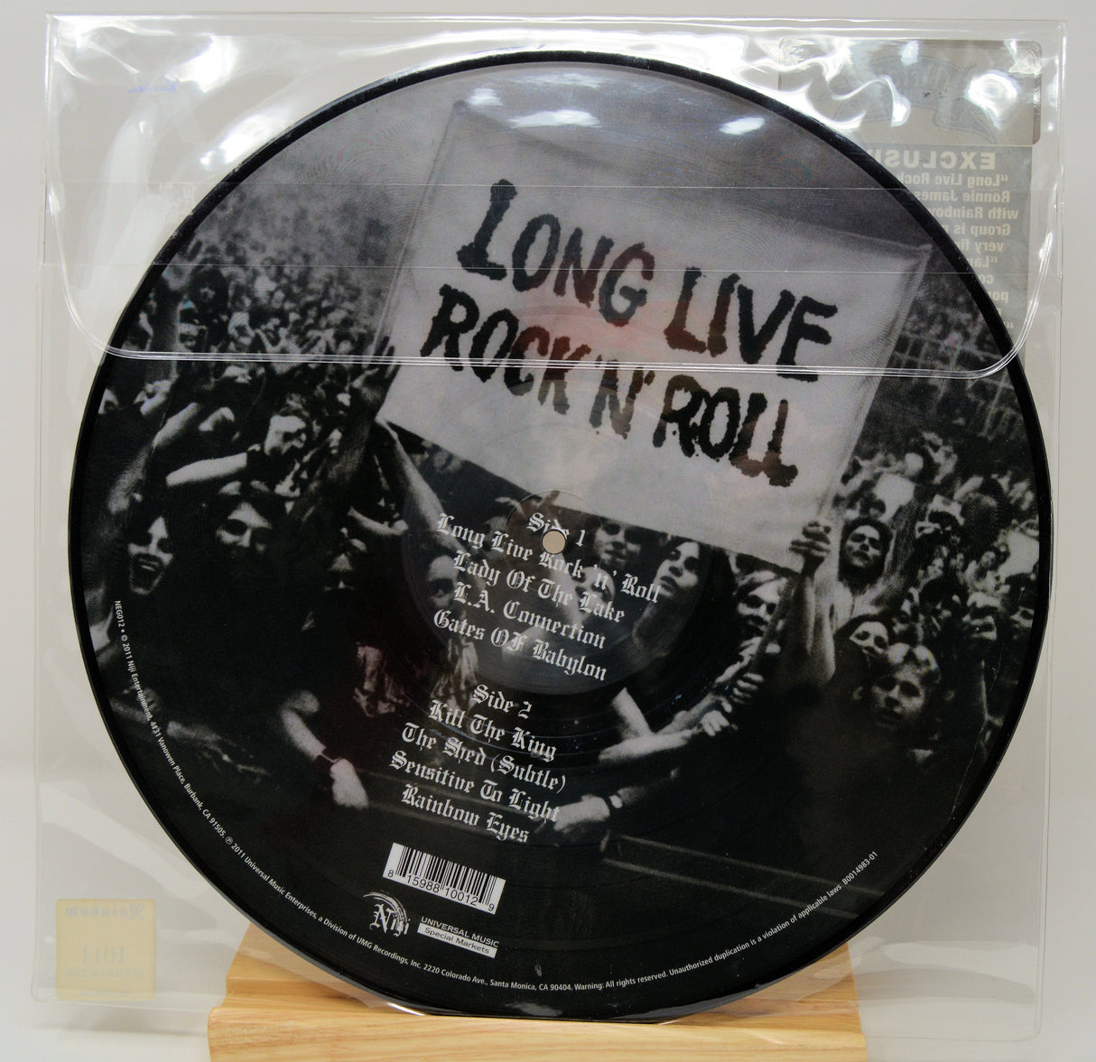 Rainbow Long Live Rock 'n' Roll picture disc featuring a fan crowd and protest sign artwork