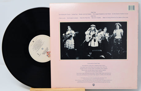 Roches, The - Keep On Doing