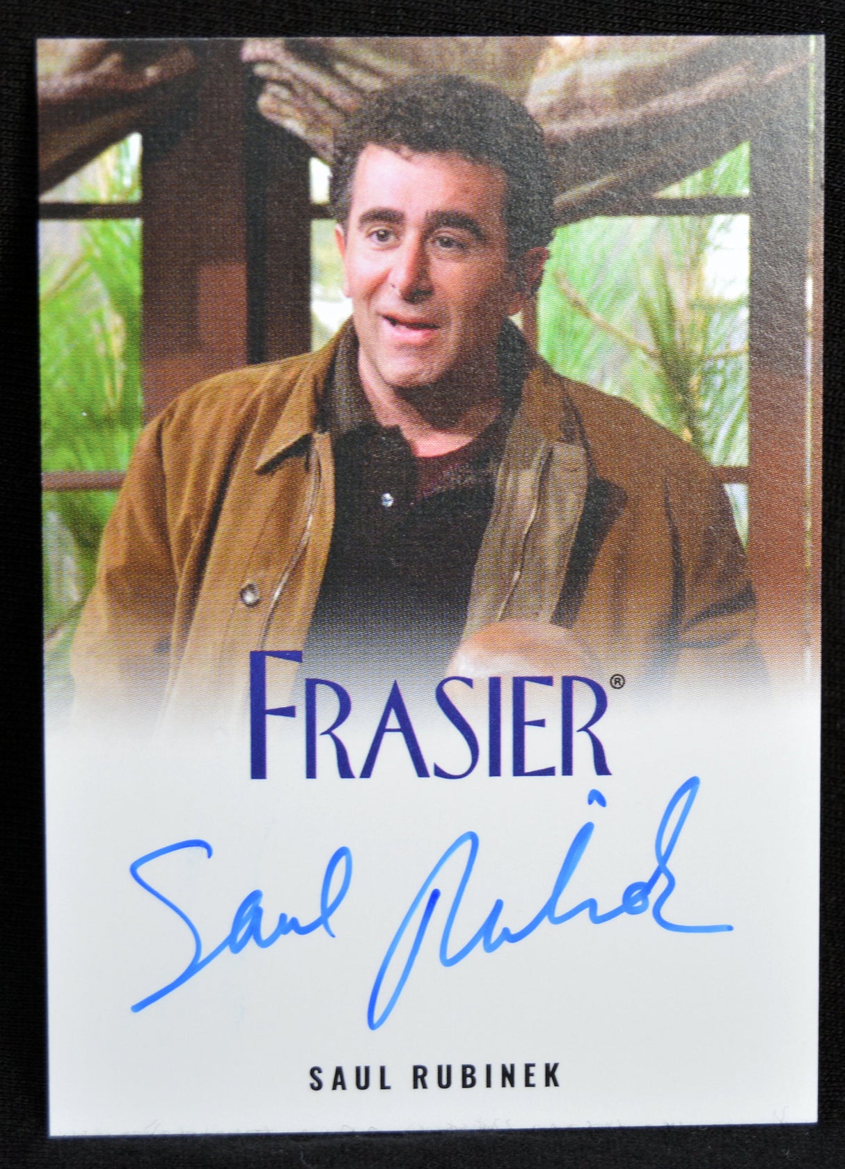 Trading card of Saul Rubinek from the TV show 'Frasier' with a signature.