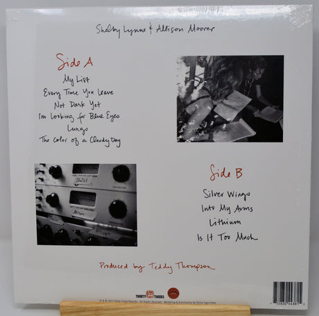 Lynne, Shelby & Allison Moorer - Not Dark Yet