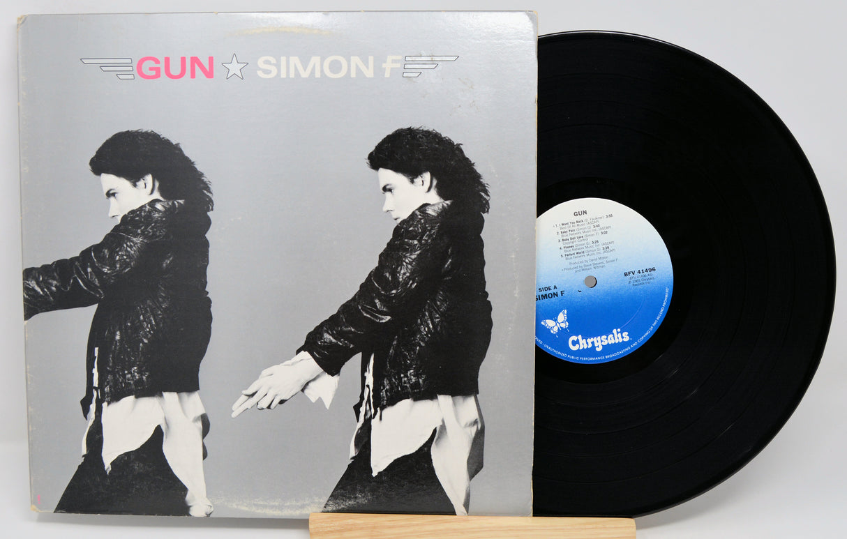 Simone F - Gun