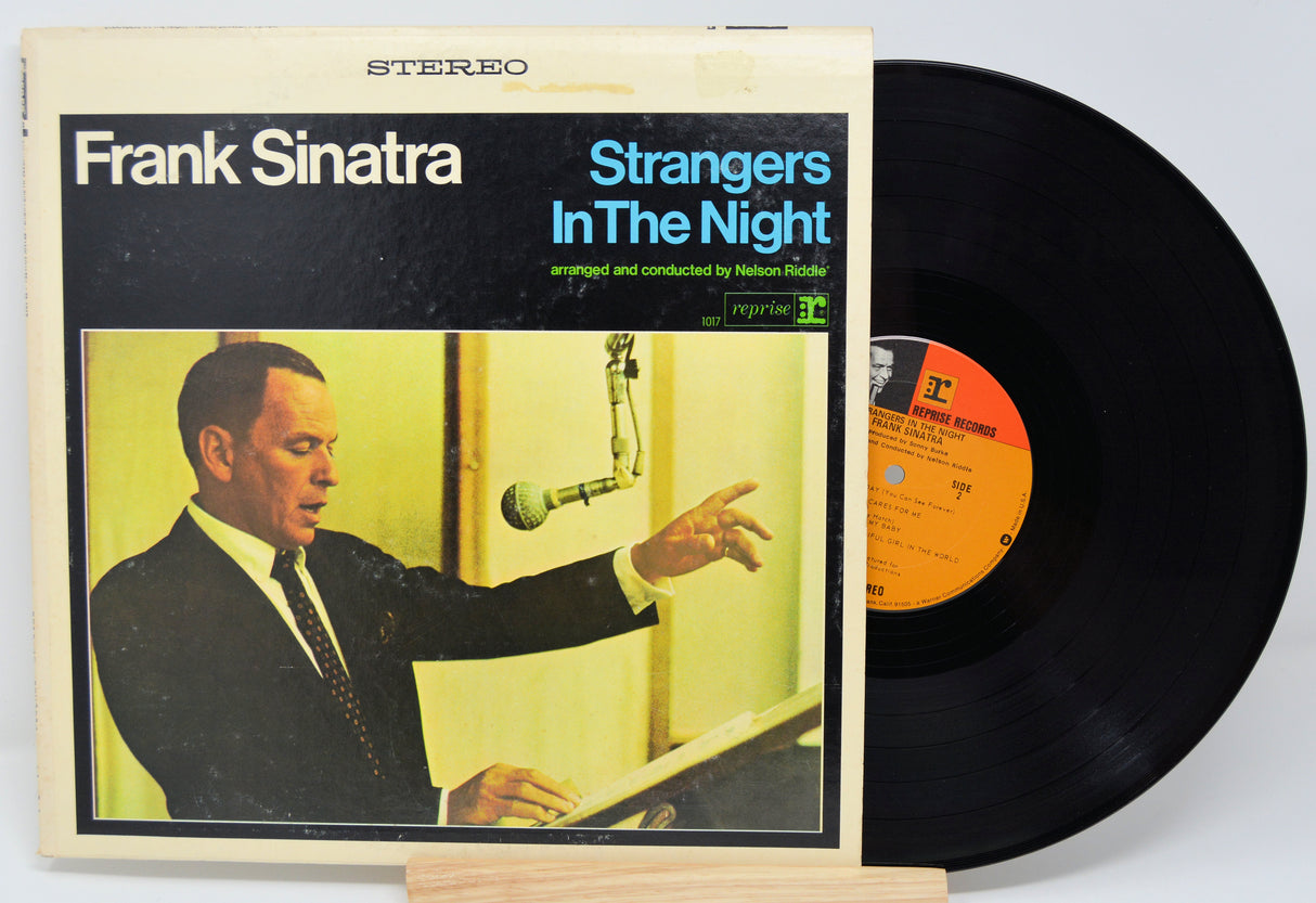 Sinatra, Frank - Strangers In The Night