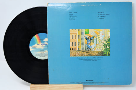 Spyro Gyro vinyl record titled Carnaval and back cover.