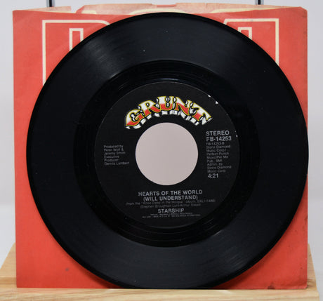 Starship - Sara/Hearts Of The World