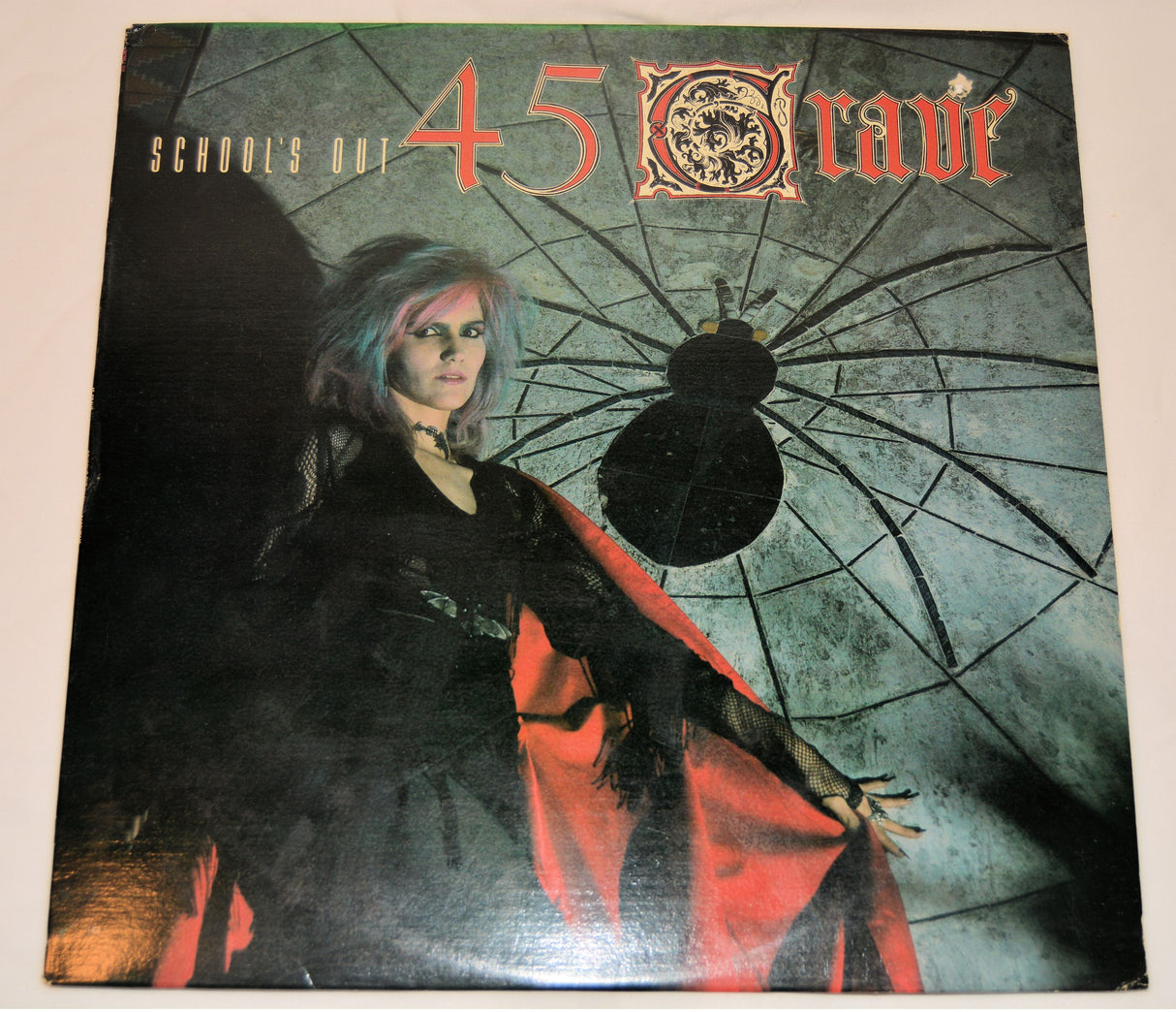 45 Grave - School's Out