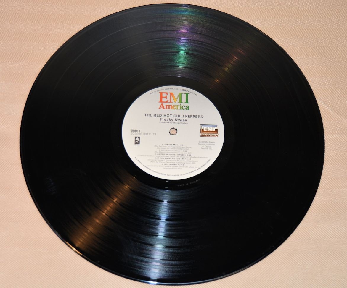 Red Hot Chili Peppers - Freaky Styley