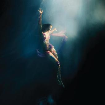 Goulding, Ellie - Higher Than Heaven