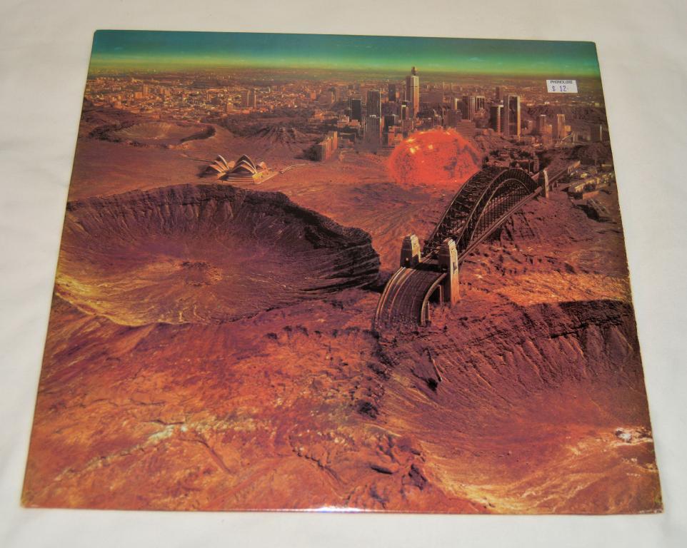 Midnight Oil - Red Sails In The Sunset