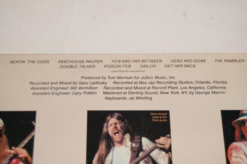 Molly Hatchet - Beatin' The Odds