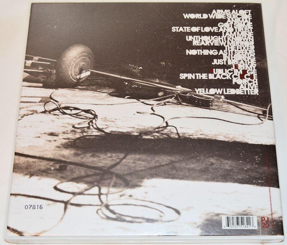 Pearl Jam - Live On Ten Legs