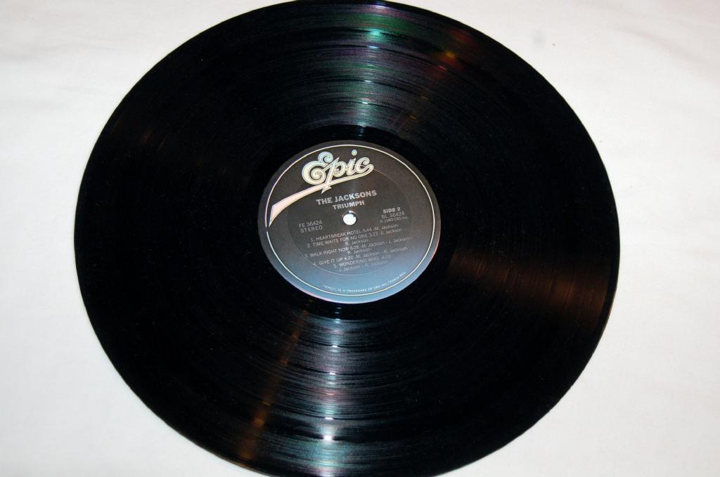 Jacksons, The - Triumph