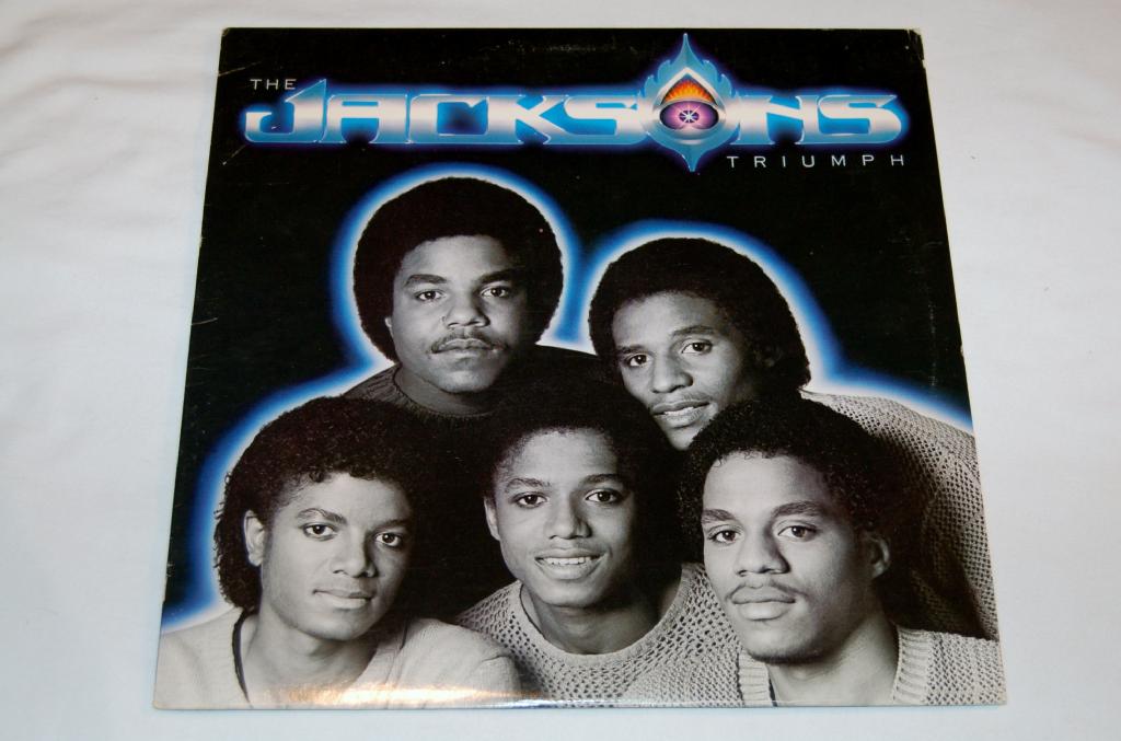 Jacksons, The - Triumph