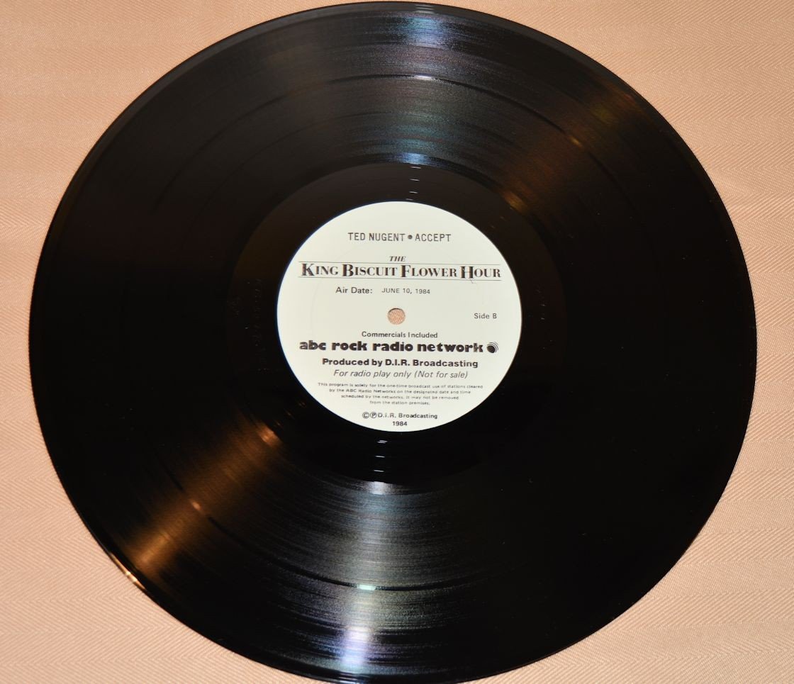 Accept / Travers, Pat - King Biscuit