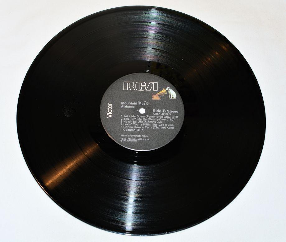 Alabama - Mountain Music