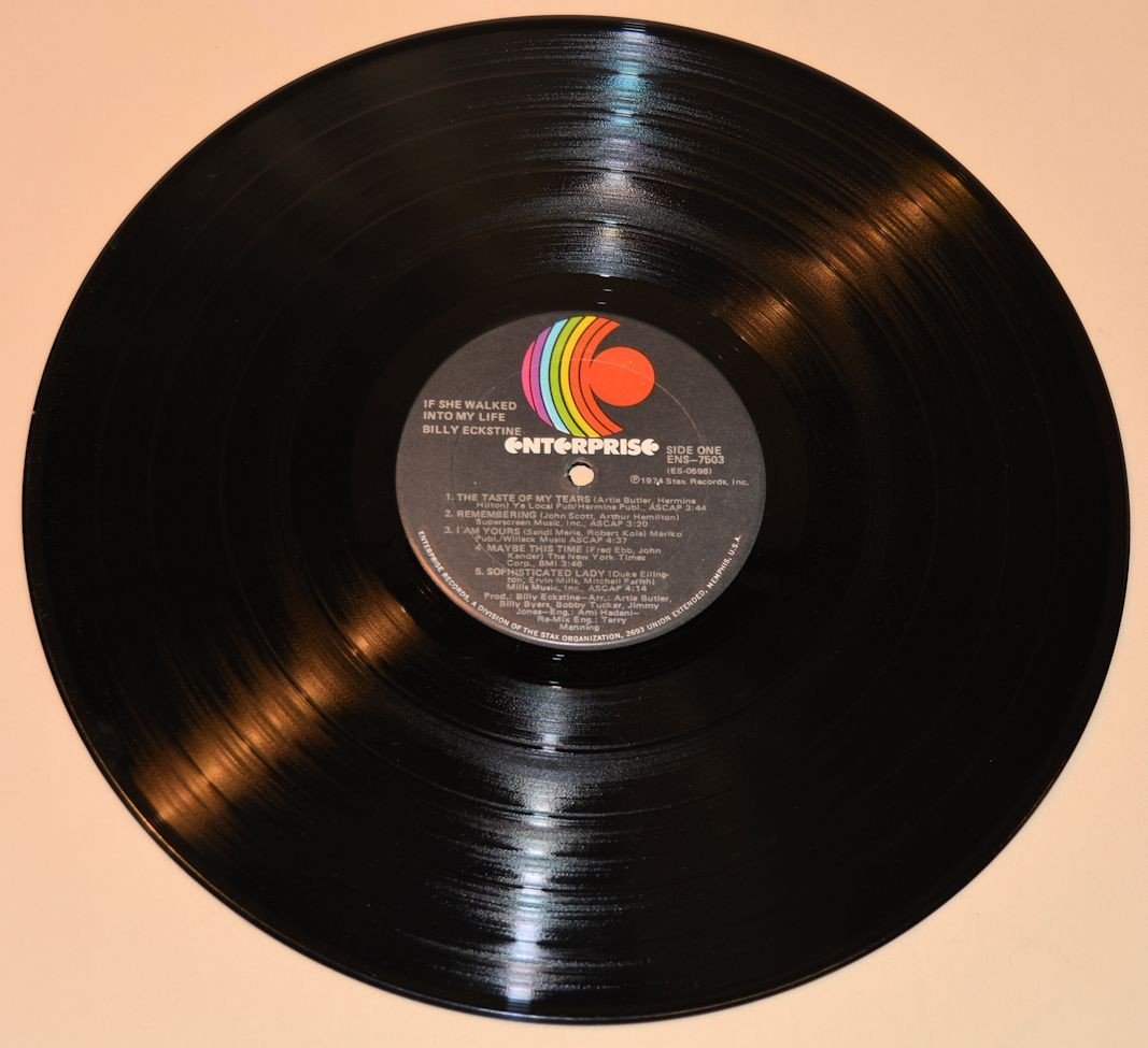 Eckstine, Billy - She Walked