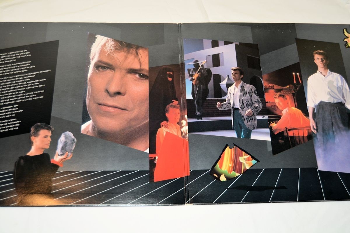 Bowie, David - Loving The Alien