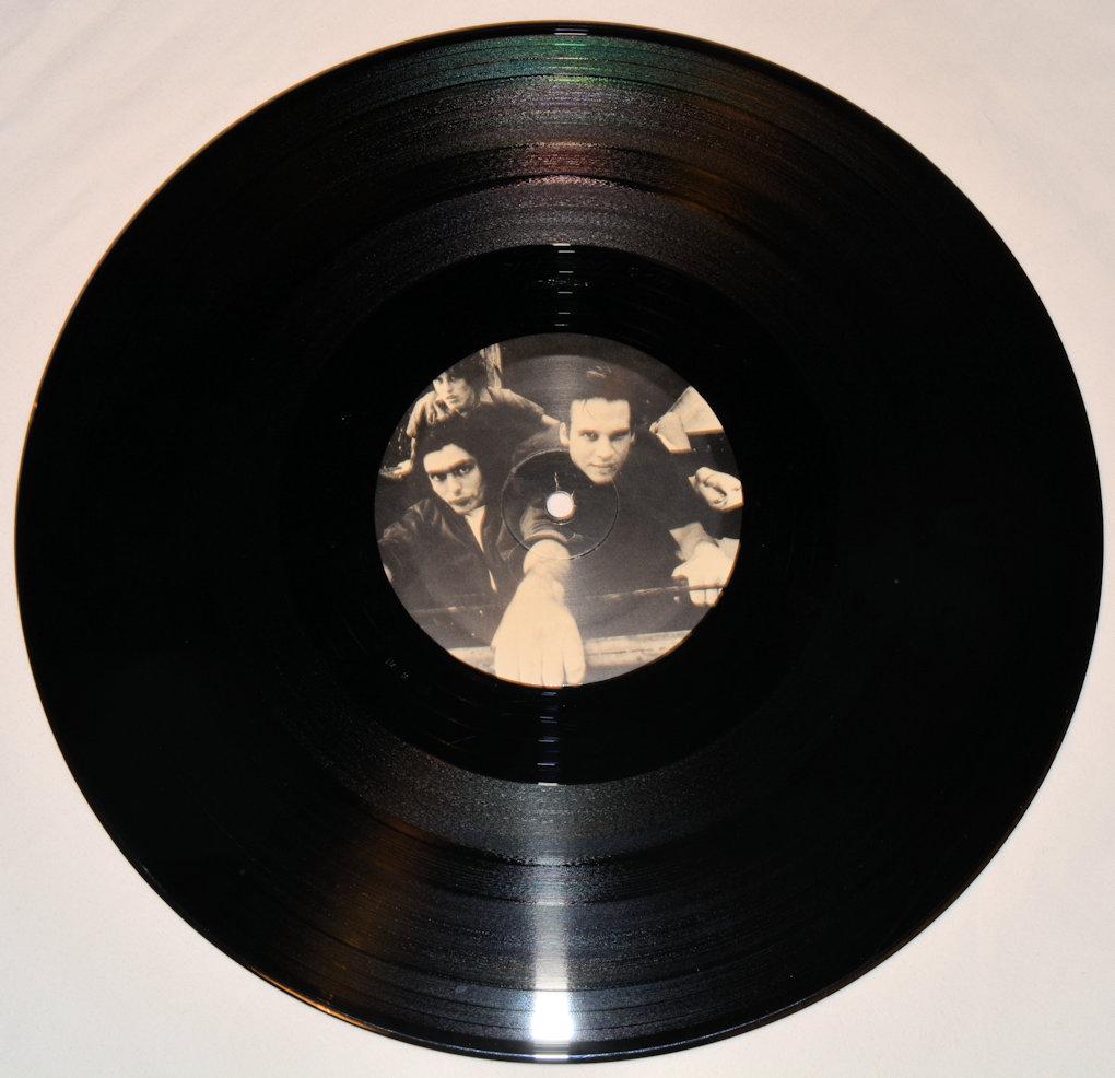 Breaking Circus - Smokers' Paradise