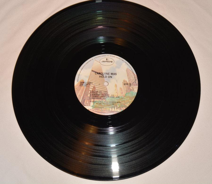 Mas, Carolyne - Hold On